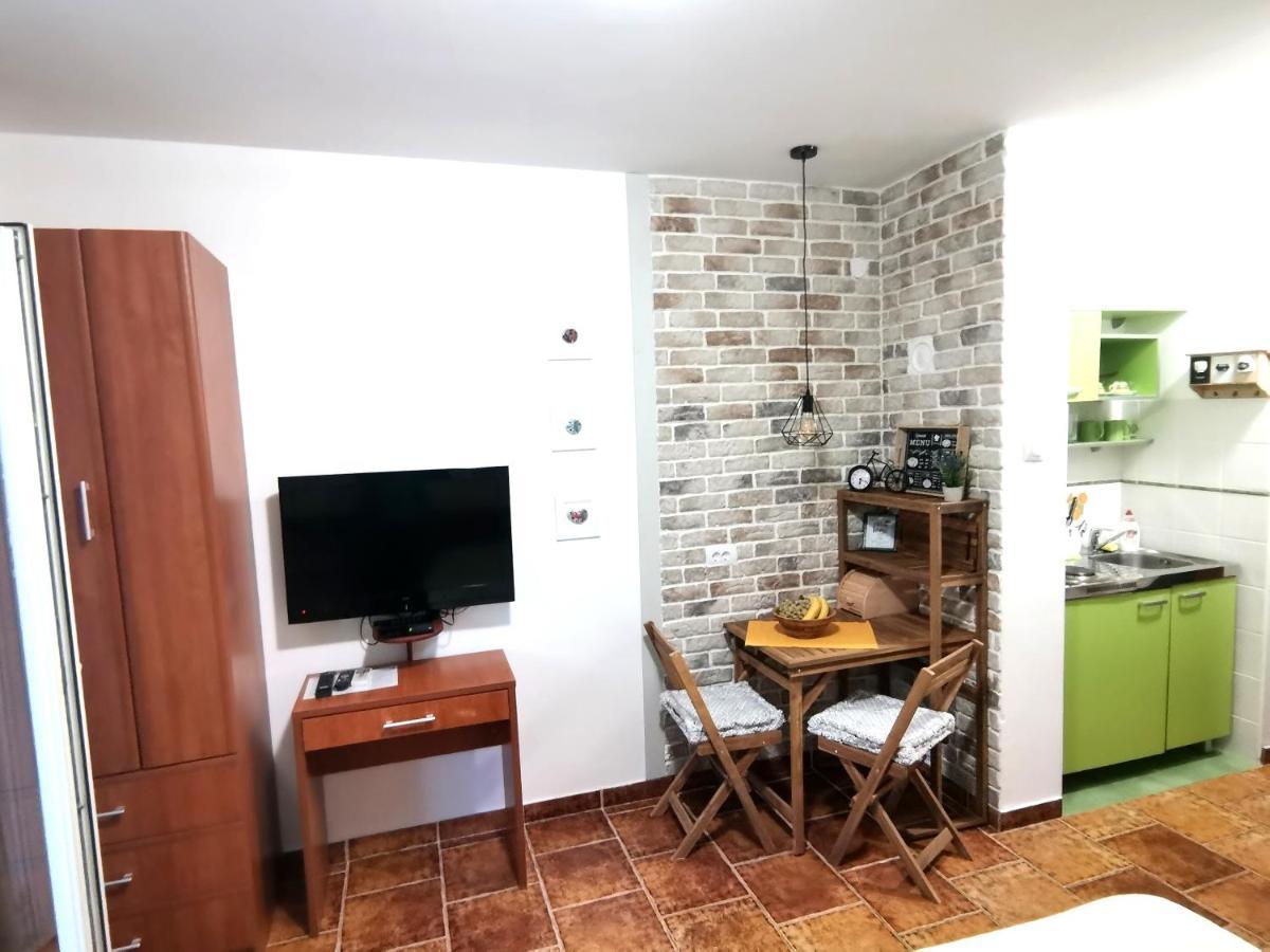 Apartments Maris Petrovac エクステリア 写真